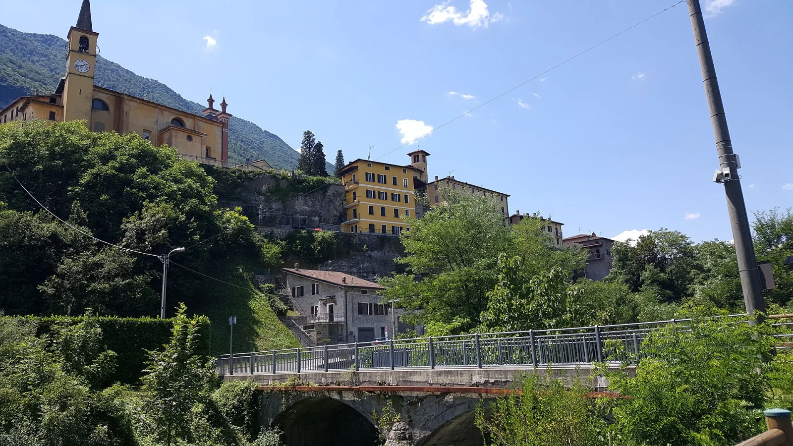 Bene Lario