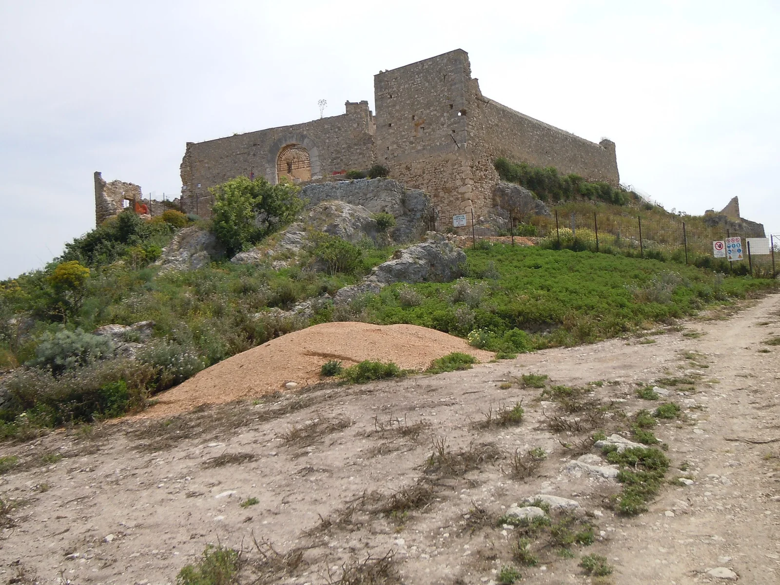 Castello di Calatubo
