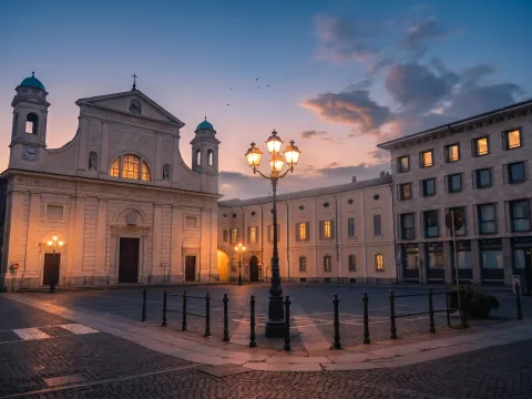 Incisione storica con vista panoramica della città di Tortona dai vigneti