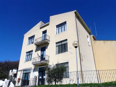 Podenzana