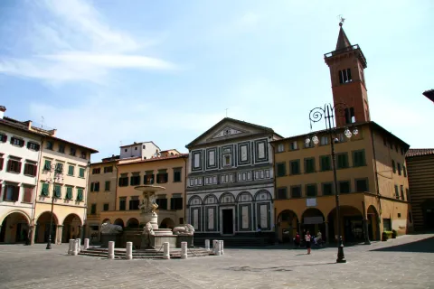 Piazza Farinata degli Uberti in Empoli with the Collegiate Church of Sant'Andrea
