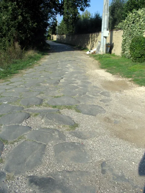 I santi Vincenzo e Anastasio, patroni nella terra della villa romana
