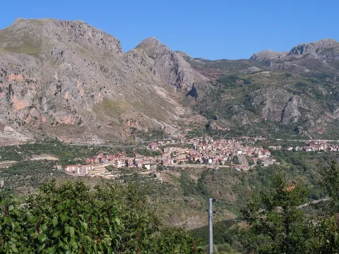 San Nicolò Politi e il rito pagano del Muzzuni