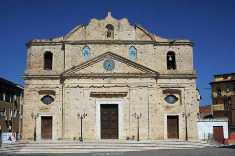 San Giuliano, patrono insieme al Santissimo Crocifisso
