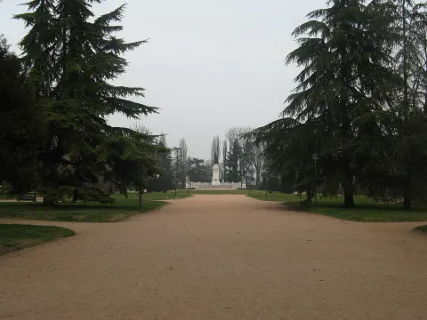 piazza Virgiliana — Mantova