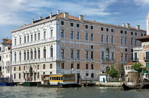 Palazzo Grassi — Venezia