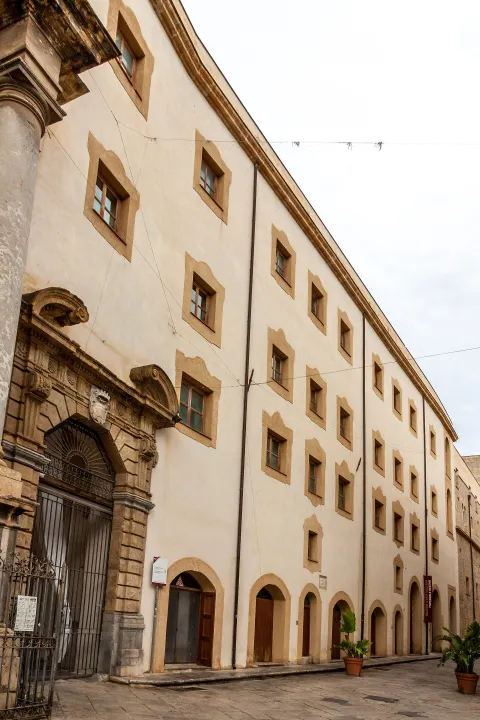 Galleria d'arte moderna Sant'Anna — Palermo