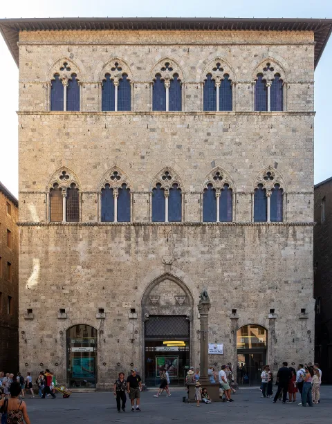 Palazzo Tolomei — Siena