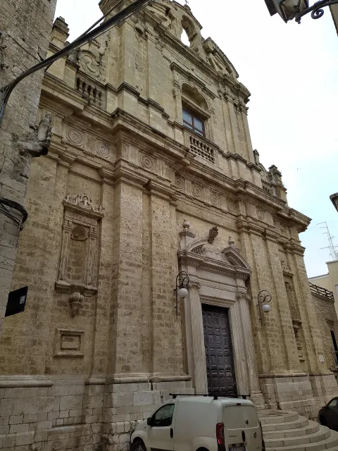 ex chiesa di Santa Teresa dei Maschi - Museo dei pigmenti naturali colorati e sede di Bibart Biennale d'Arte contemporanea — Bari