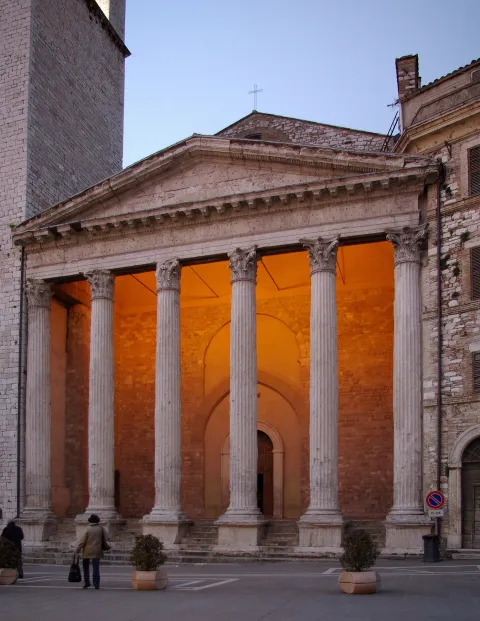 tempio di Minerva — Assisi