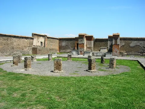 Macellum — Pompei