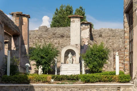 Casa delle Suonatrici — Pompei