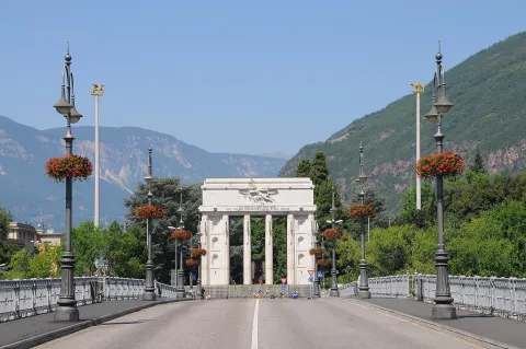 monumento alla Vittoria — Bolzano
