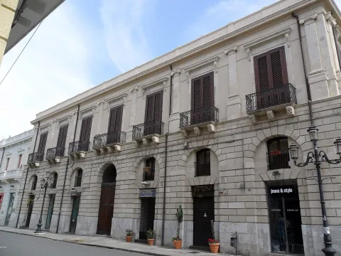 Palazzo Nesci — Reggio di Calabria