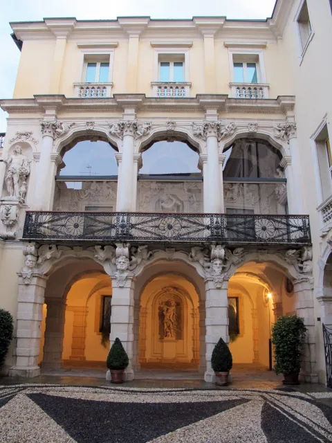 Gallerie di palazzo Leoni Montanari — Vicenza