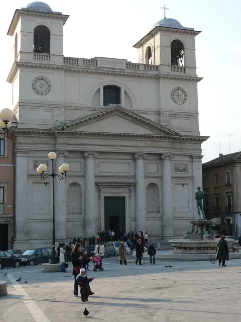 cattedrale dei Santi Massimo e Giorgio — L'Aquila