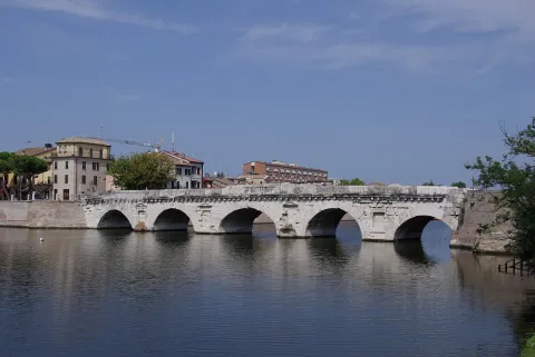 ponte di Tiberio — Rimini