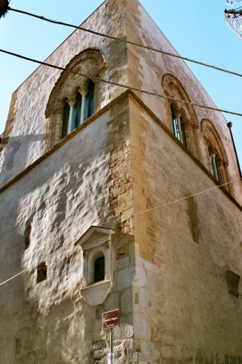 Osterio Magno — Cefalù