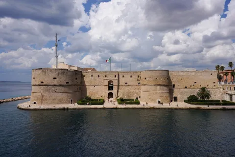 Castello Aragonese — Taranto