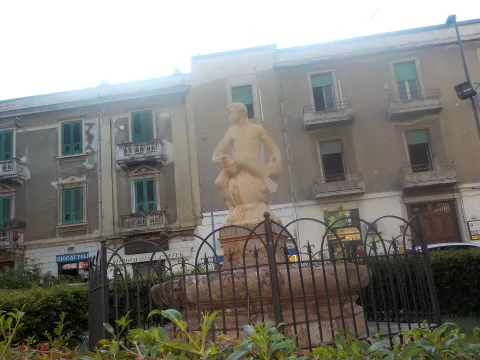 fontana di Gennaro — Messina