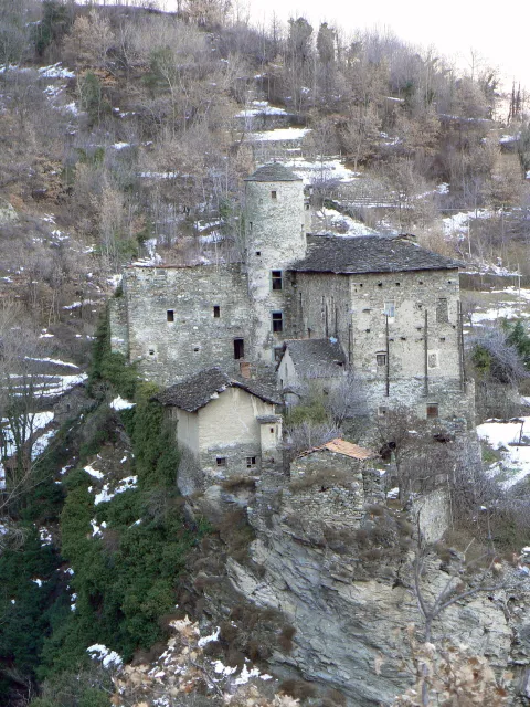 Castello di Nus — Nus