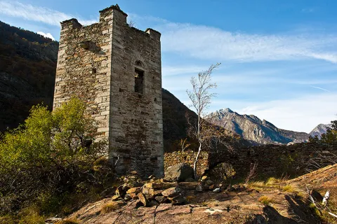 Torre di Pramotton — Donnas
