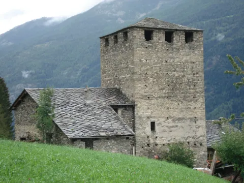 castello di Écours — La Salle