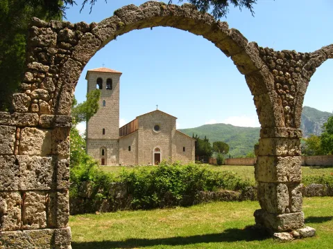 abbazia di San Vincenzo al Volturno — Rocchetta a Volturno