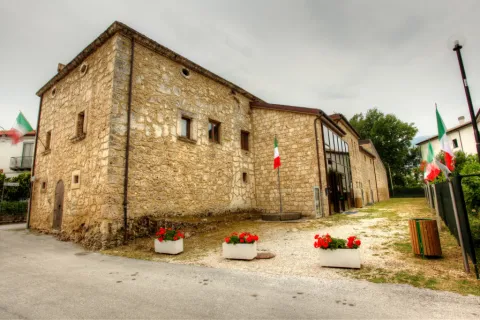 Museo internazionale delle guerre mondiali — Rocchetta a Volturno