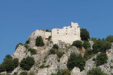 Castello Sanfelice — Bagnoli del Trigno