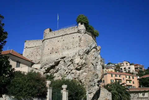 castello della Pietra — Pietra Ligure