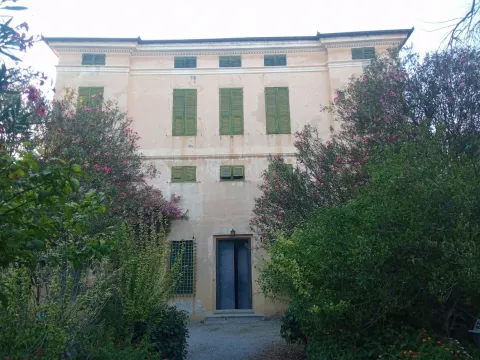 Villa Canesi — Spotorno
