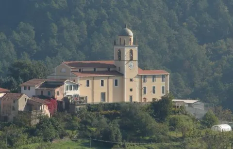 chiesa di San Benedetto — Riccò del Golfo di Spezia