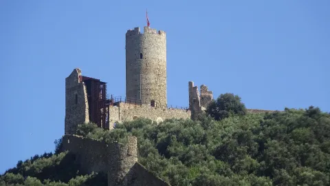 castello di Monte Ursino — Noli
