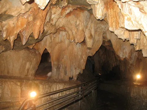 grotte di Toirano — Toirano
