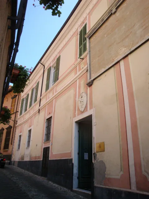 Palazzo comunale di Diano Castello — Diano Castello