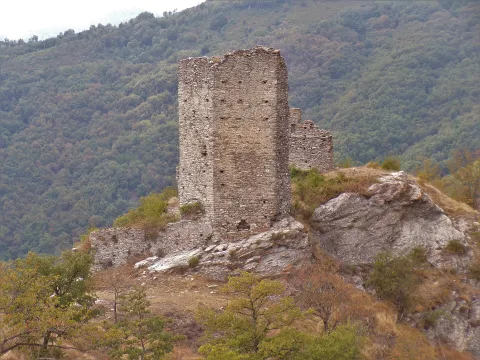 Castello dell'Aquila — Aquila d'Arroscia