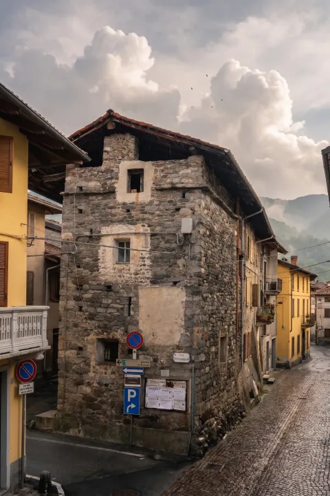 Torre di Aranco — Borgosesia