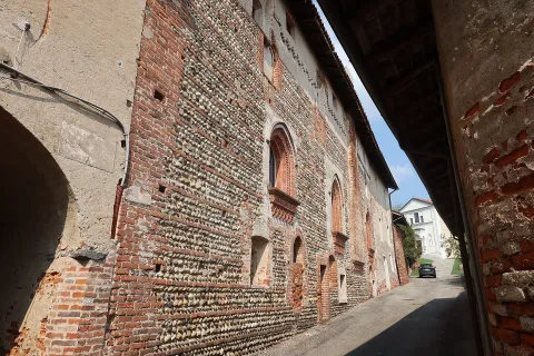Castello di Cavagliano — Bellinzago Novarese