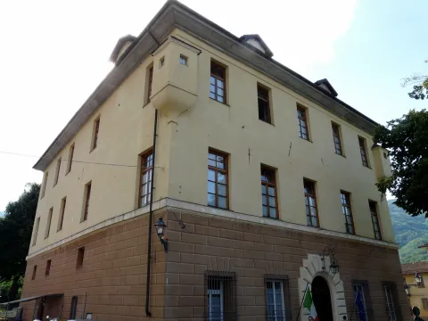 Palazzo Fieschi — Savignone