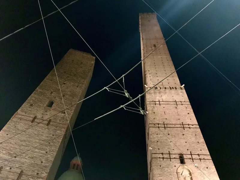 Le Due Torri — Bologna